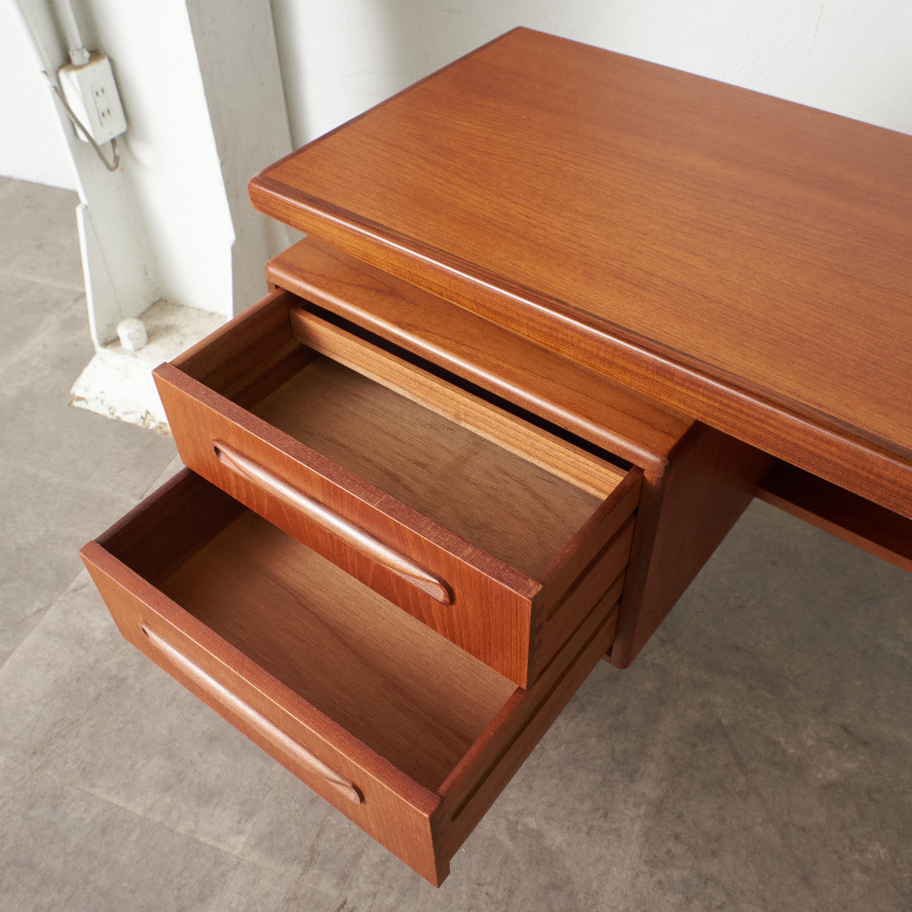 New Fresco ヴィンテージ デスク