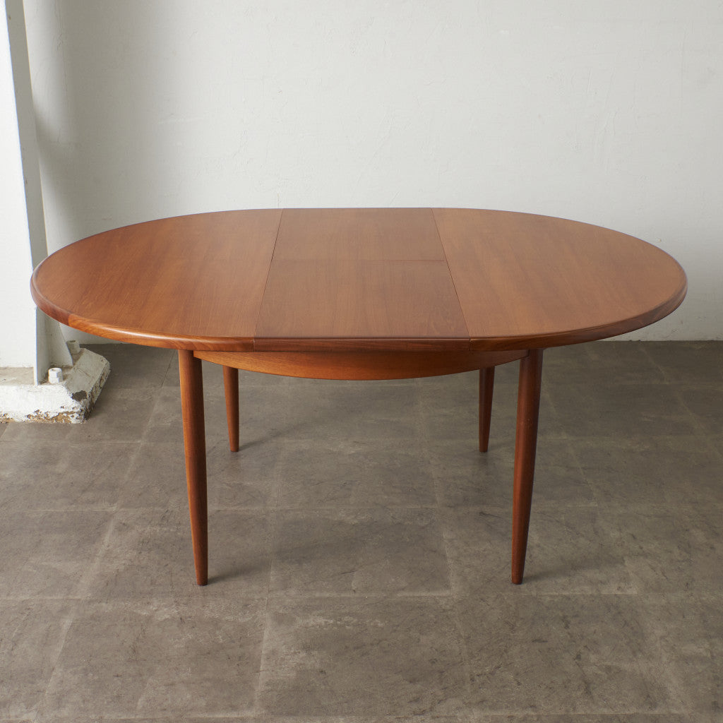 エクステンション ラウンドダイニングテーブル