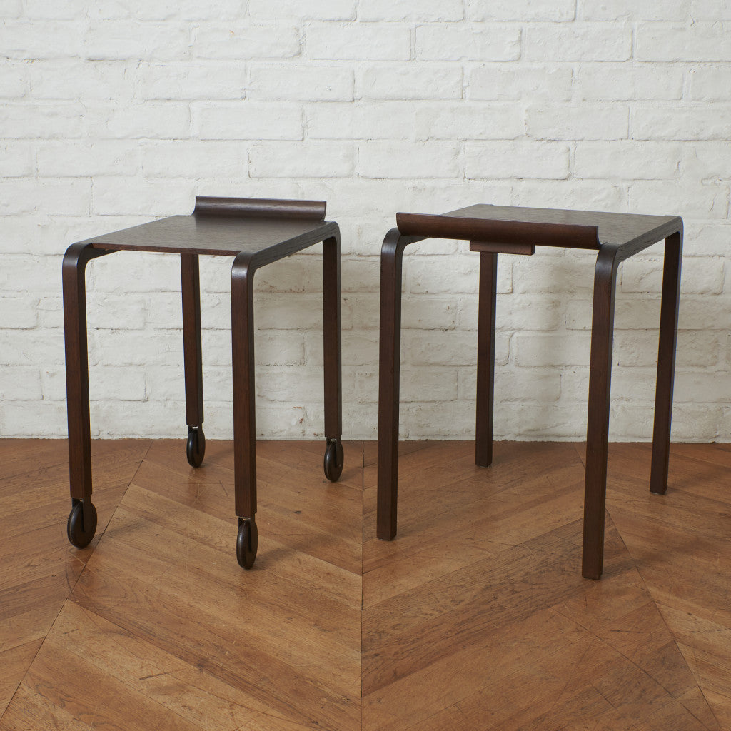 ネストテーブル