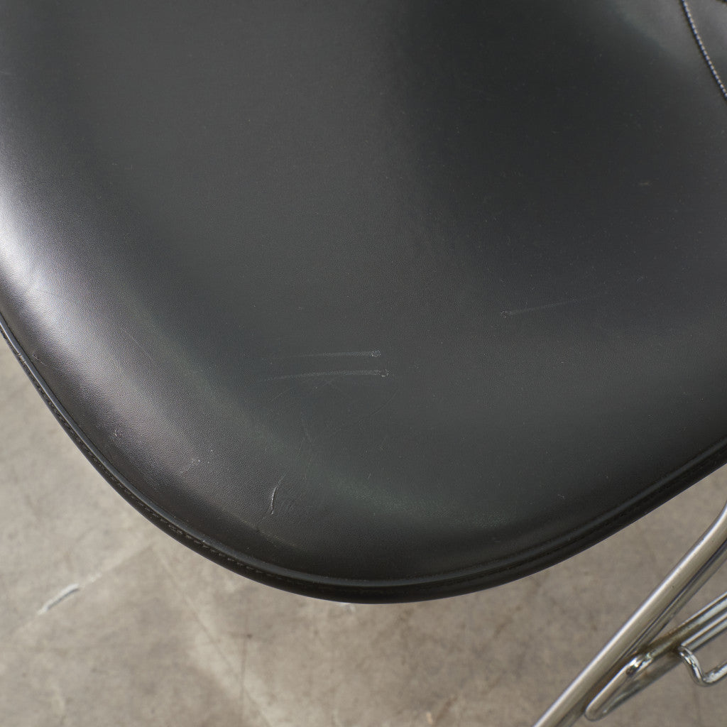 サイドシェルチェア スタッキングベース