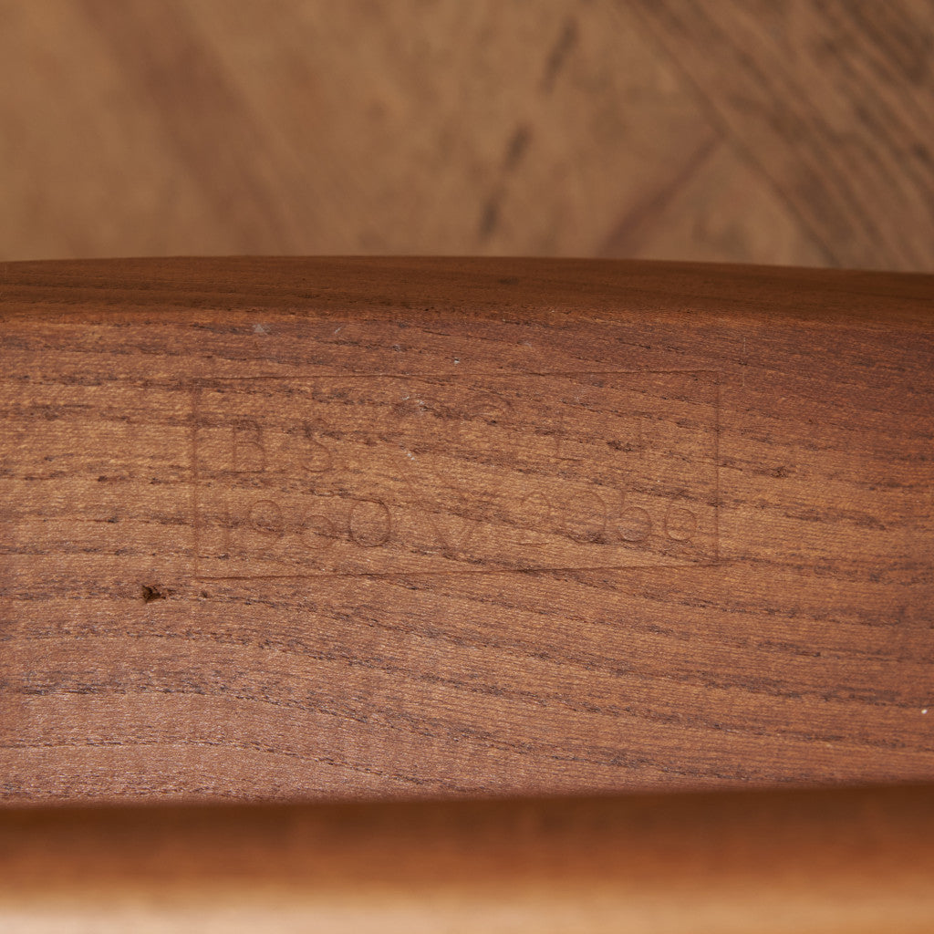 スティックバックチェア