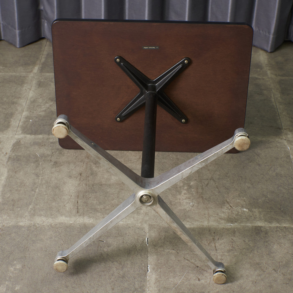 イームズ コントラクトベース テーブル