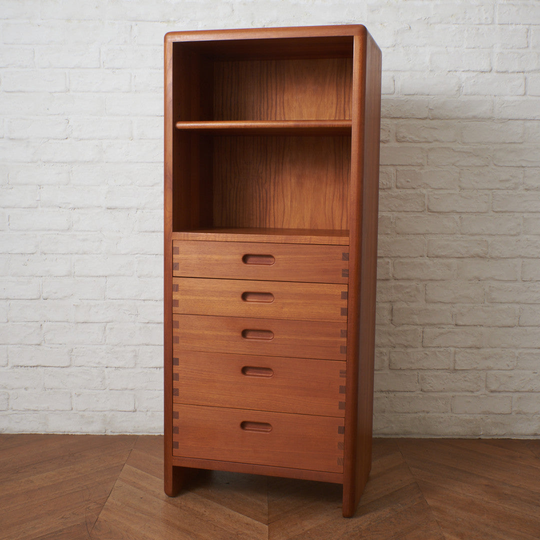 デンマークヴィンテージ チーク無垢材 ハイチェスト｜ニールス・バッハ