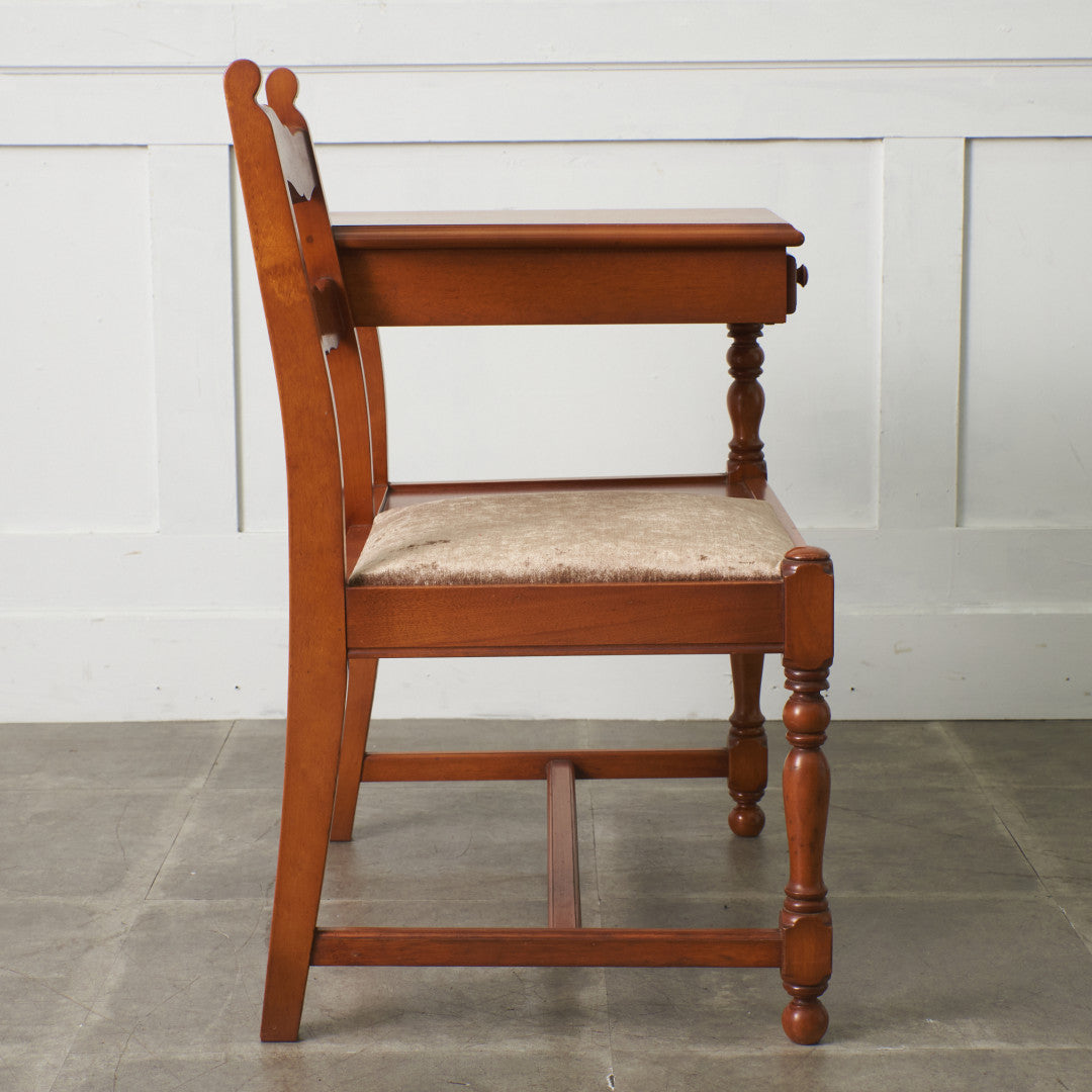 テレフォンベンチ