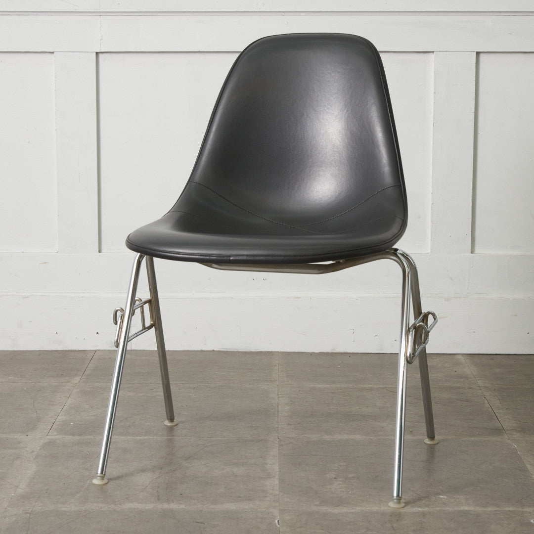 Bハーマンミラー イームズチェア サイドシェルチェア スタッキングベースFRP サイドシェルチェア スタッキングベース – rocca rocca