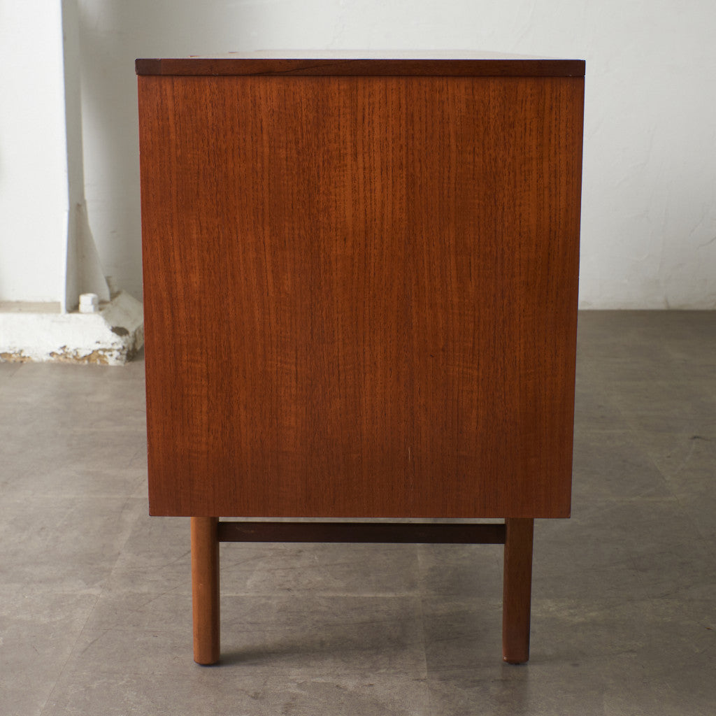 ヴィンテージ サイドボード