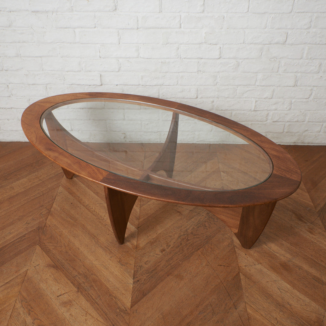 astro オーバルコーヒーテーブル – rocca rocca