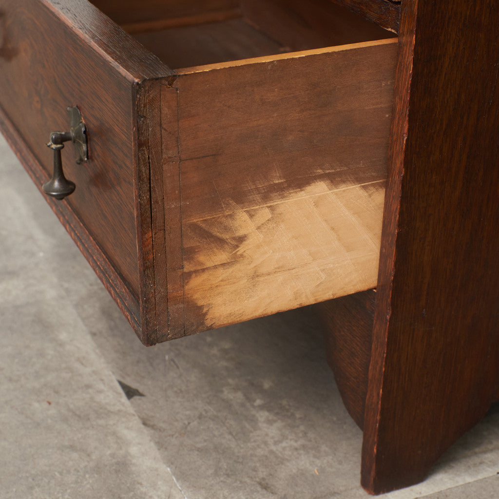 英国アンティーク 3段チェスト