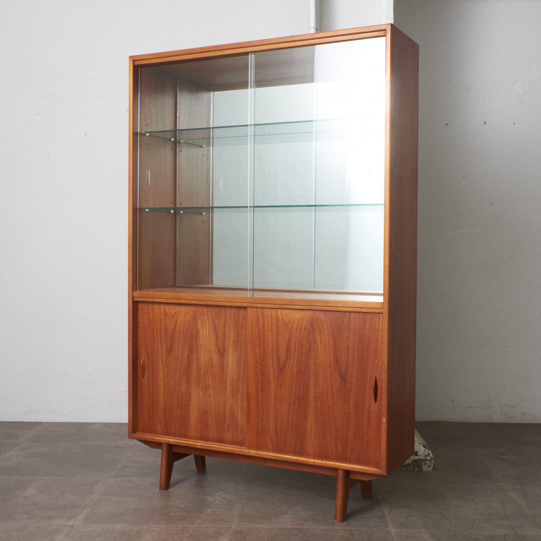 ヴィンテージ ガラスキャビネット – rocca rocca