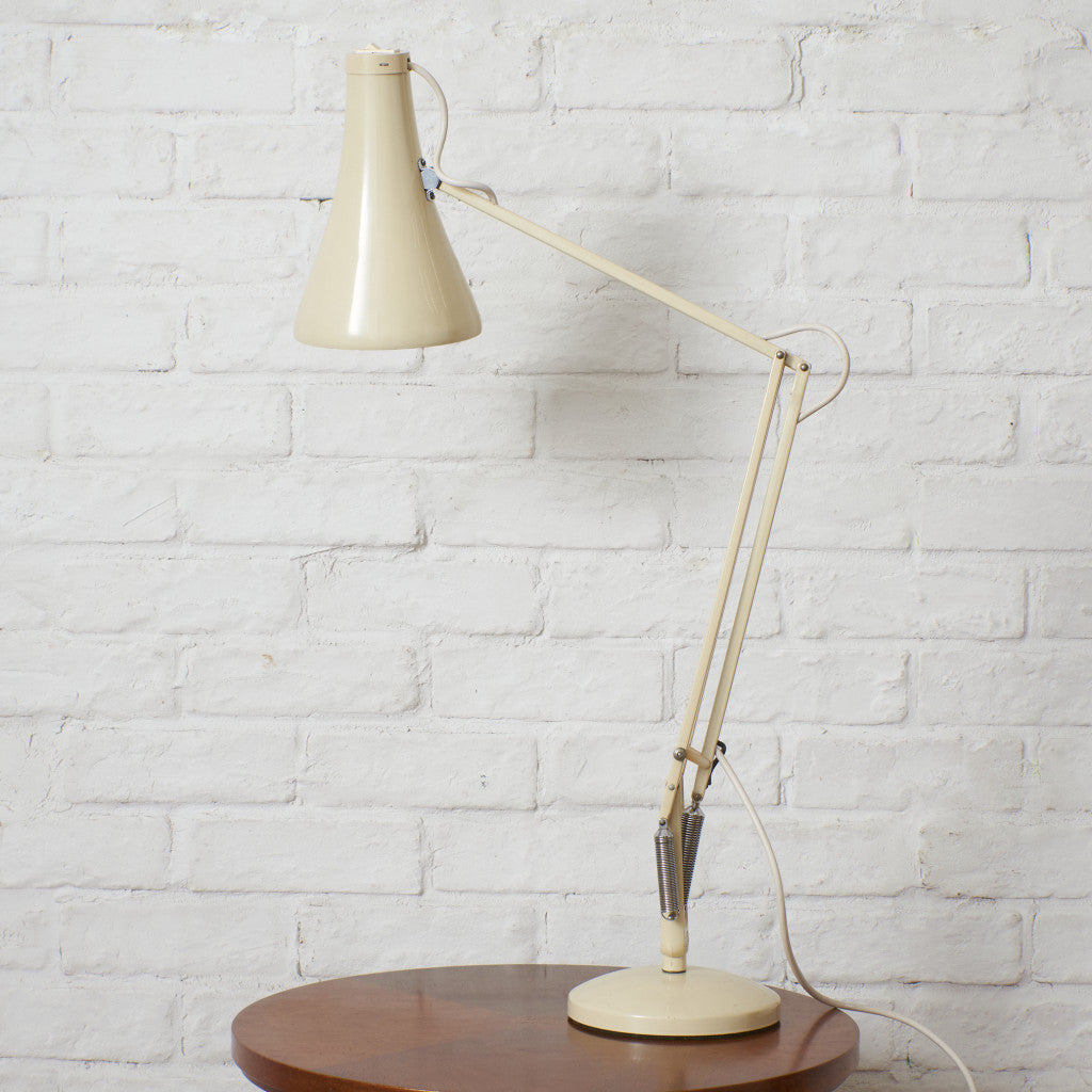 ヴィンテージ デスクランプ Model 90