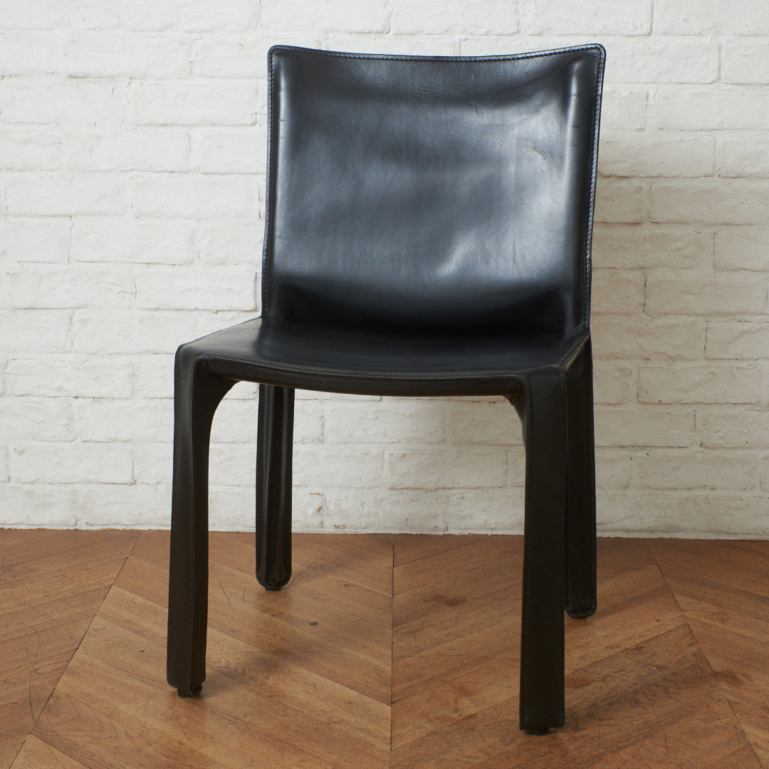 412 CAB アームレスチェア