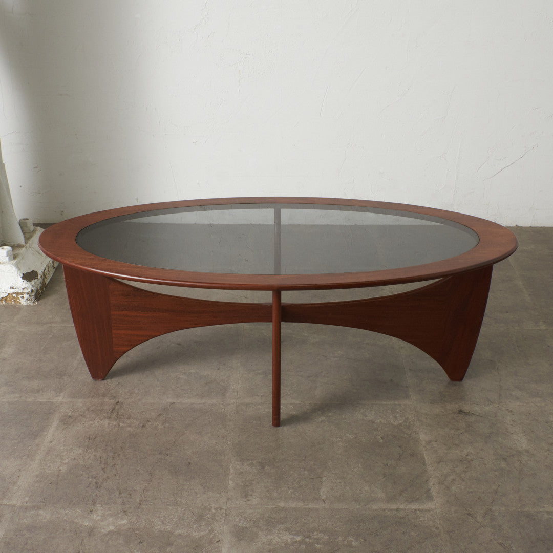 astro オーバルコーヒーテーブル