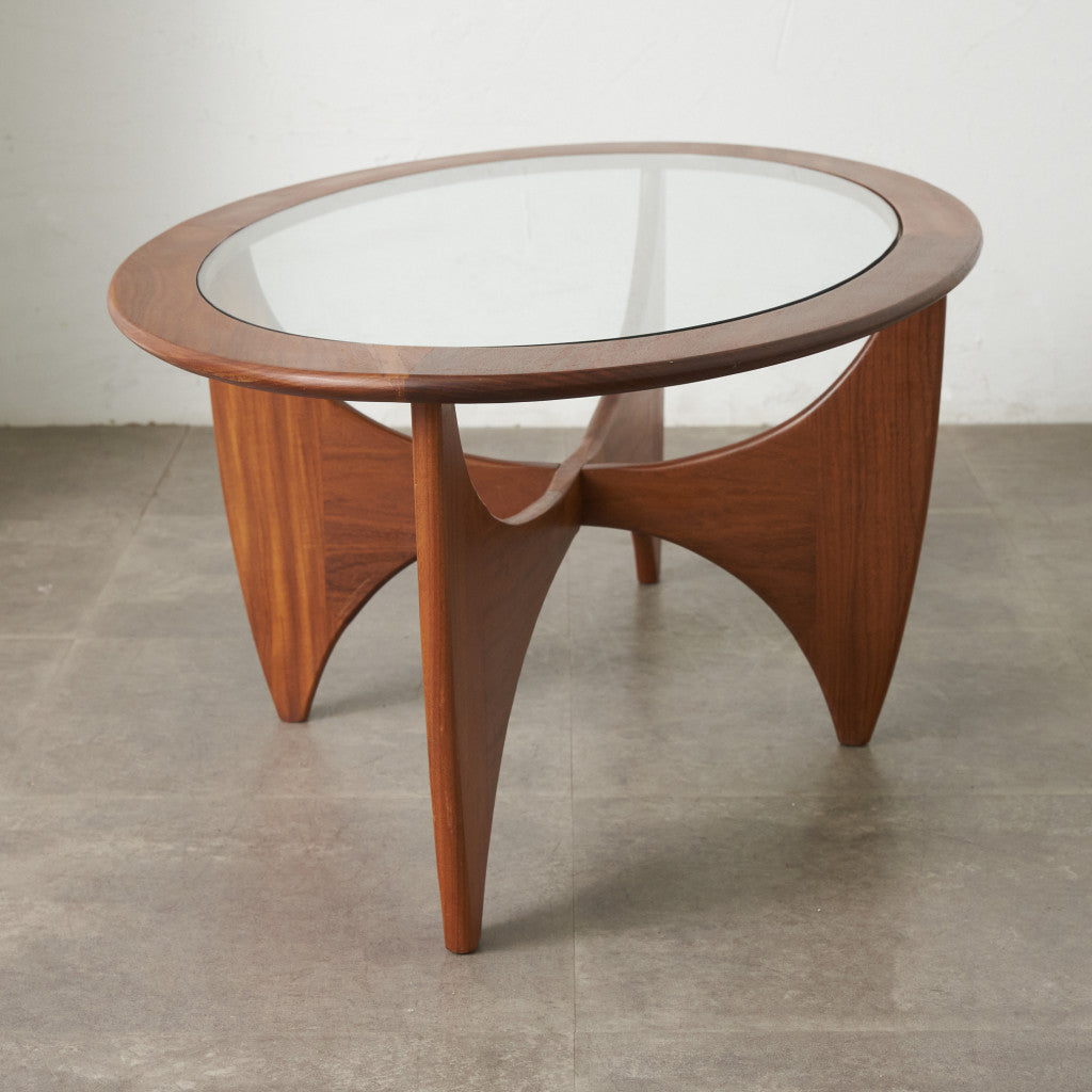 astro オーバルコーヒーテーブル