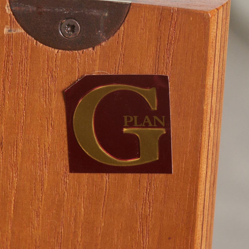 Fresco コーナーキャビネット