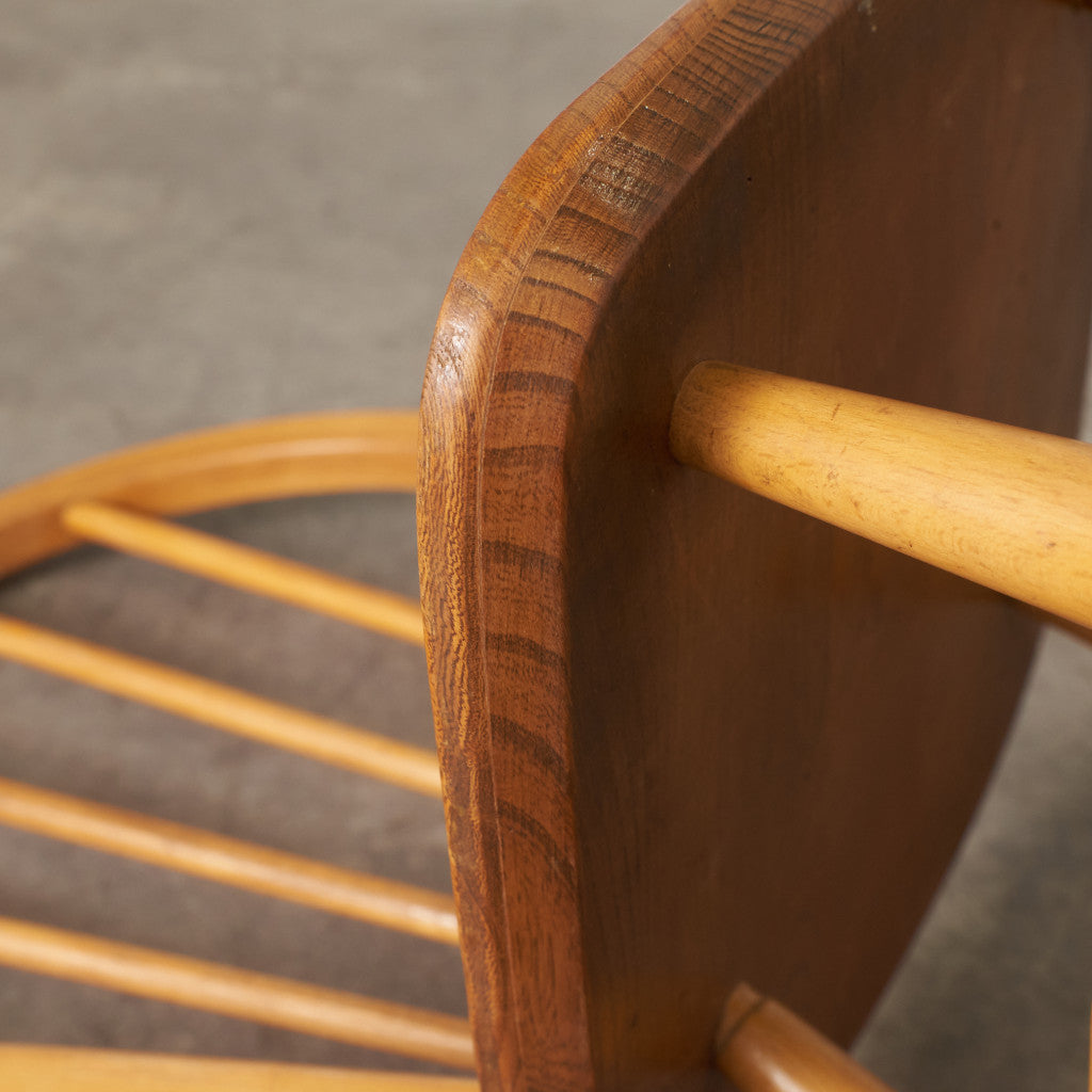 4本スポーク フープバックチェア