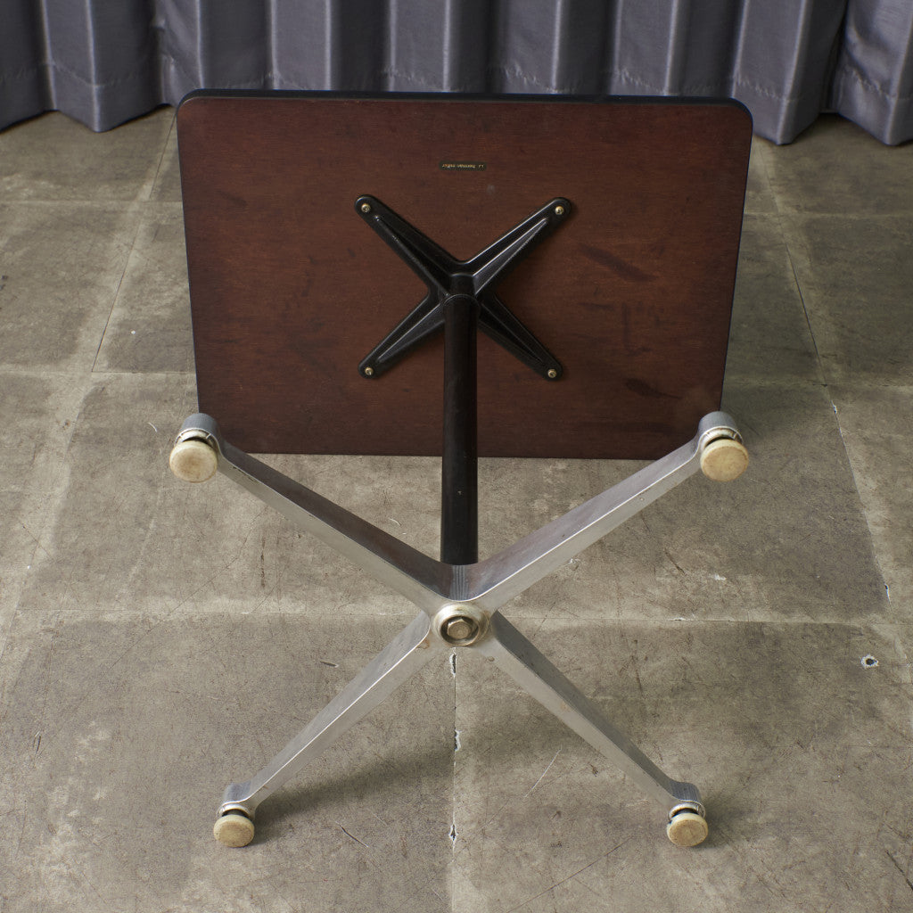 イームズ コントラクトベース テーブル