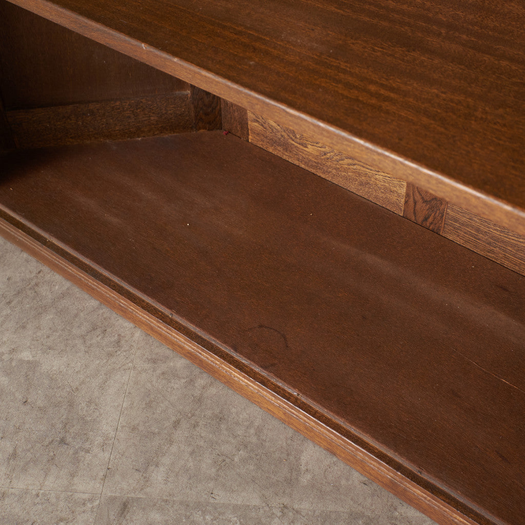 Old Charm バーカウンター