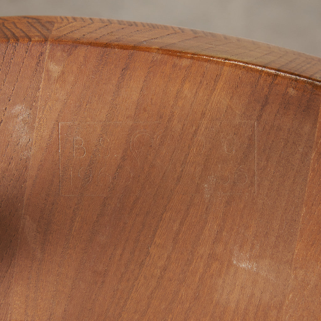 4本スポーク フープバックチェア