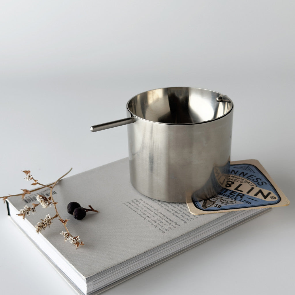 シリンダーライン リボルビング アッシュトレイ