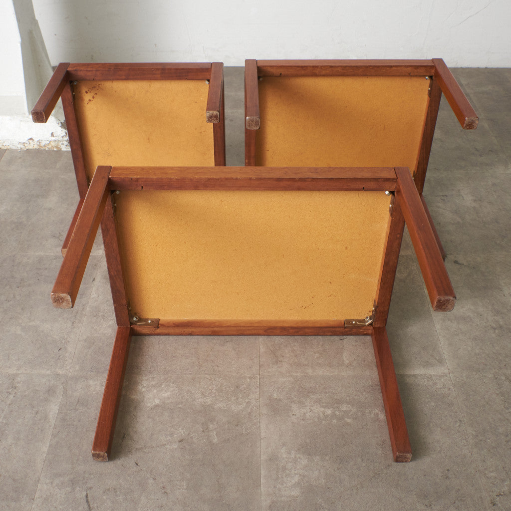 英国ヴィンテージ タイルトップ ネストコーヒーテーブル