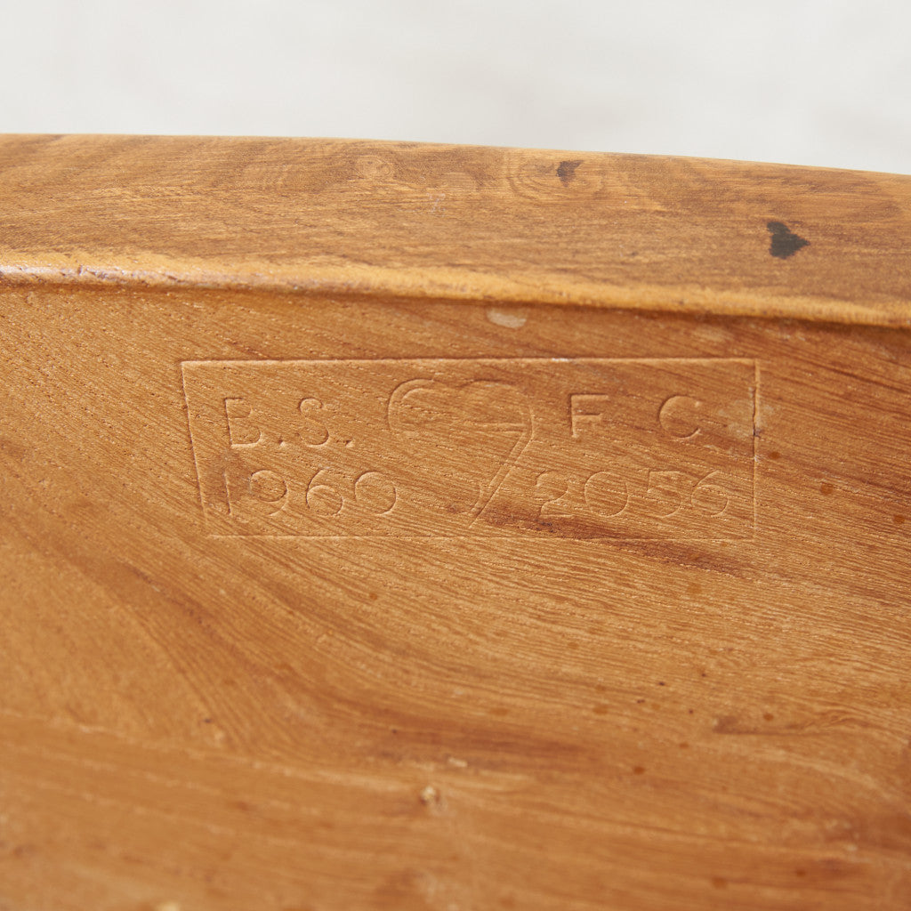 スティックバックチェア