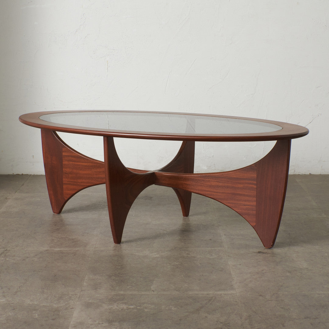 astro オーバルコーヒーテーブル