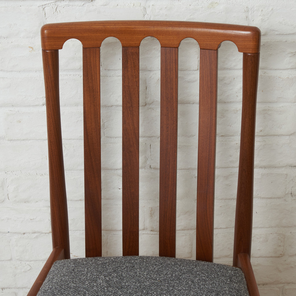 スラットバックチェア/ 張替済