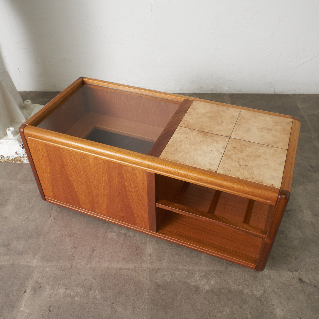 デンマークヴィンテージ タイルトップ コーヒーテーブル｜rocca rocca