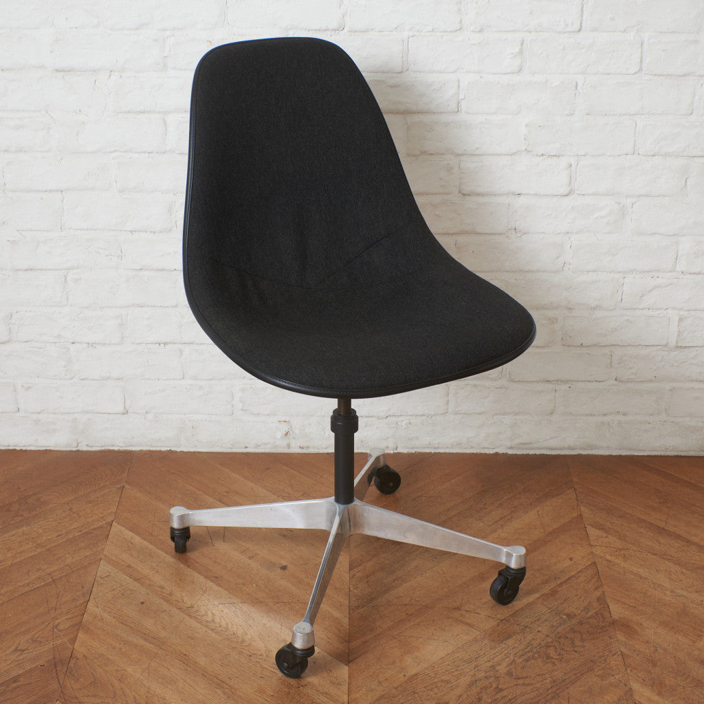 サイドシェルチェア  コントラクトキャスターベース