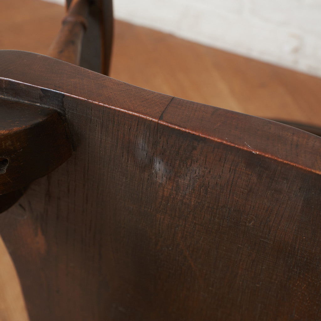 英国アンティーク ホイールバックウィンザーアームチェア