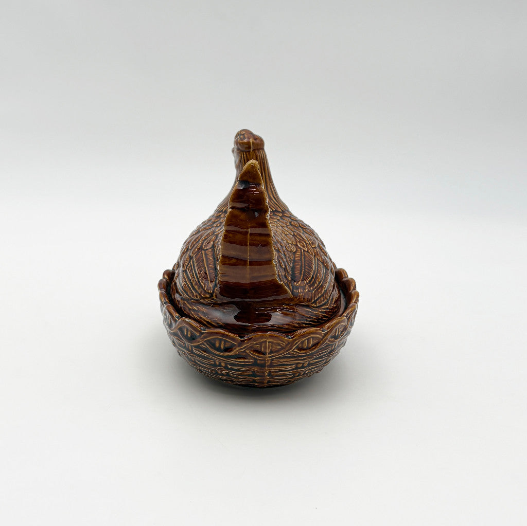 鶏のエッグホルダー