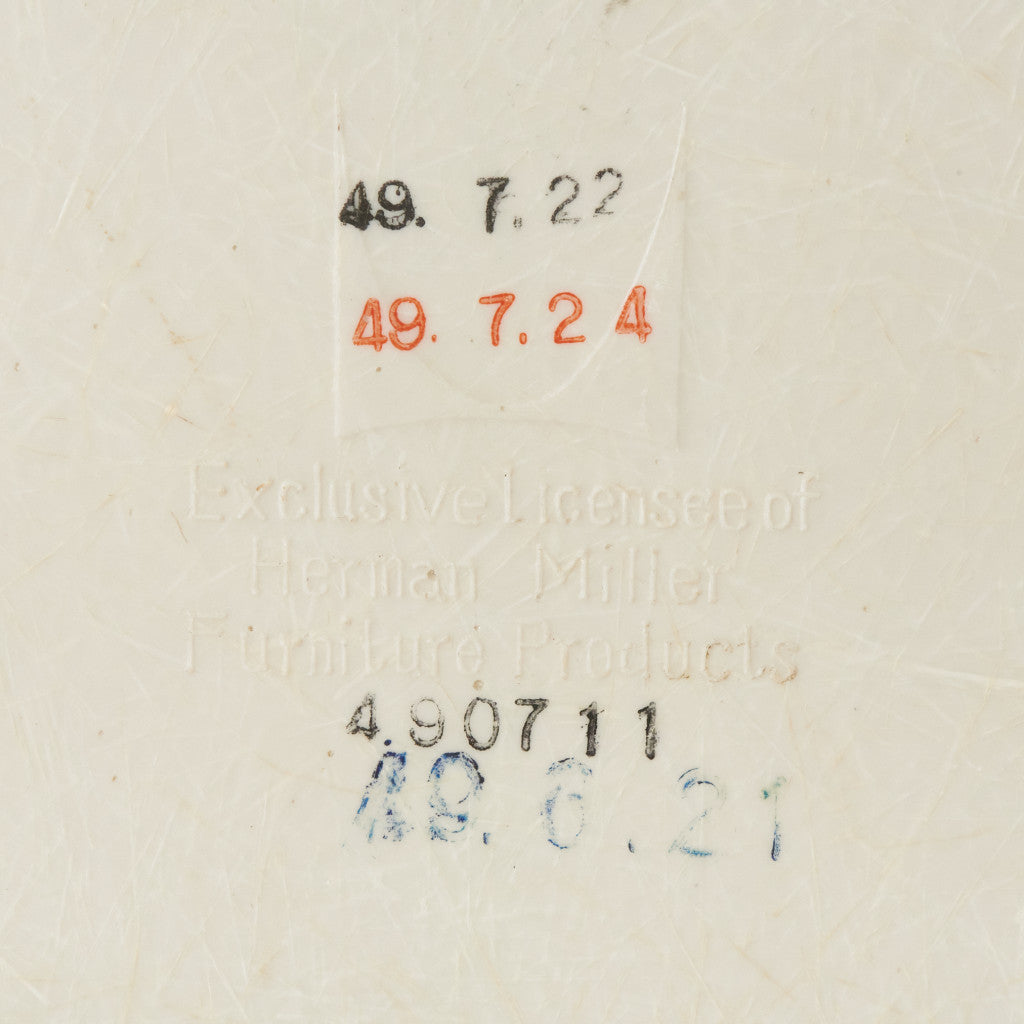 サイドシェルチェア スタッキングベース