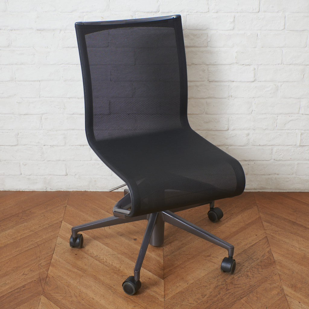 Alias ROLLINGFRAME キャスタースウィベルチェア