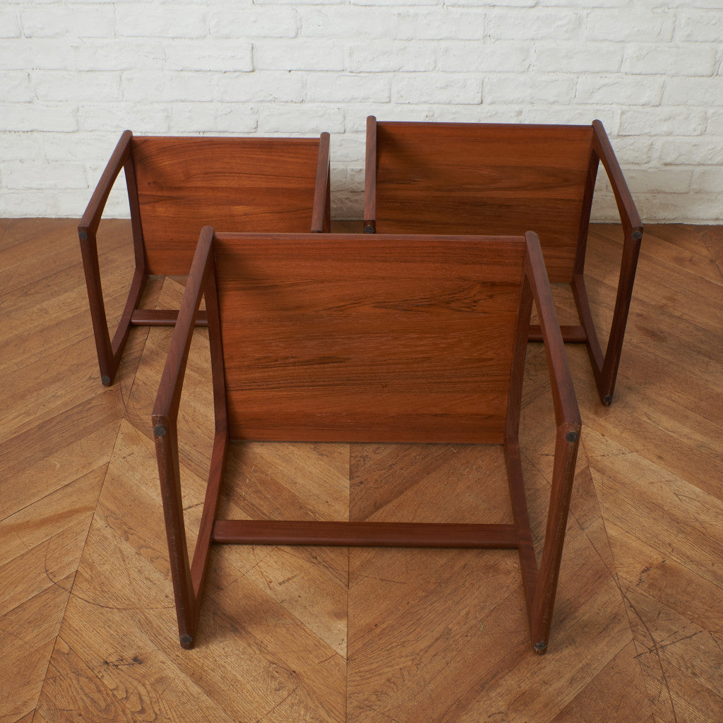 Quadrille ヴィンテージ ネストテーブル