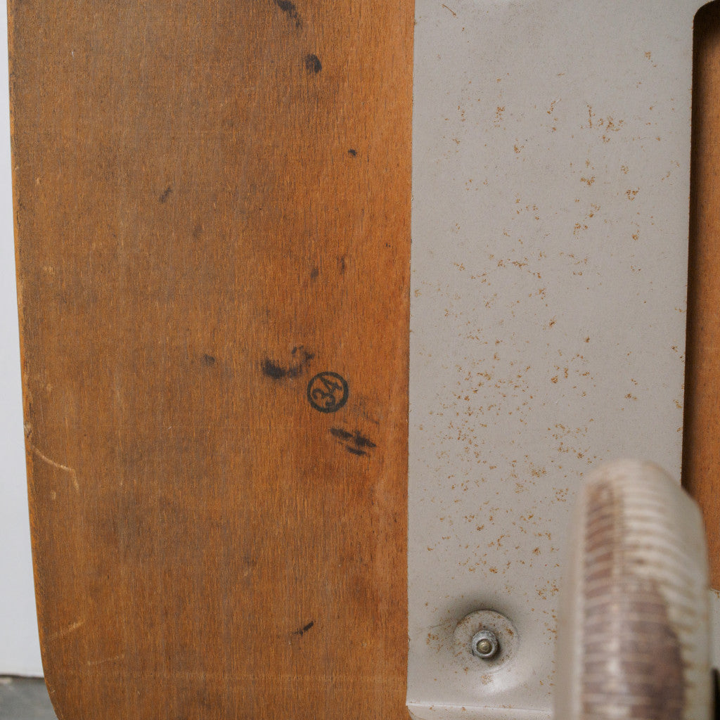 ドラフティングチェア