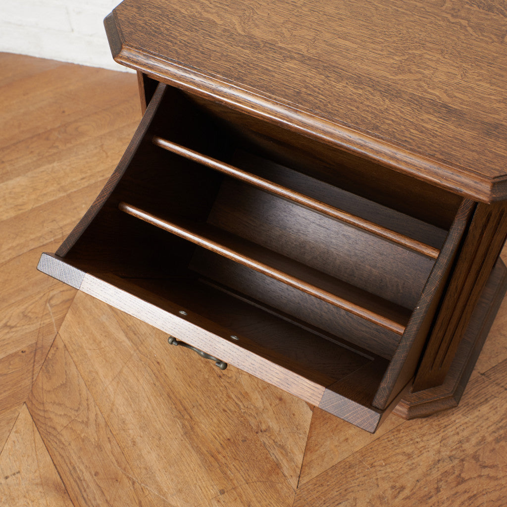 ネザーランズフォークロア サイドキャビネット