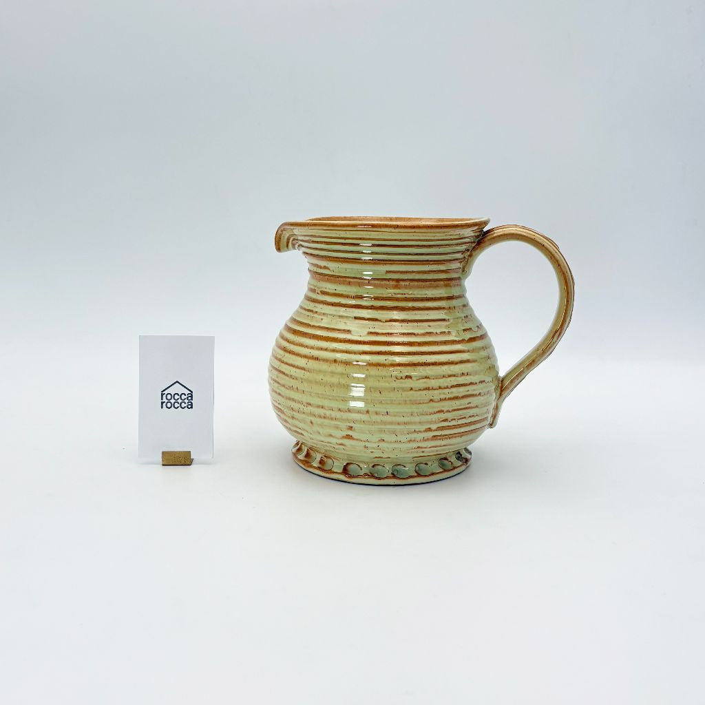 ウォーターピッチャー