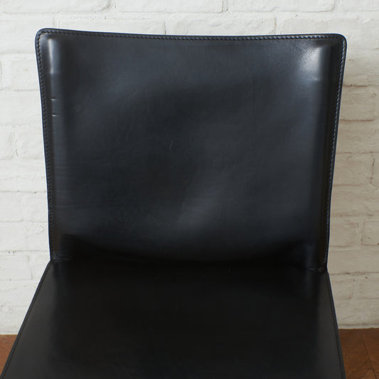 412 CAB アームレスチェア