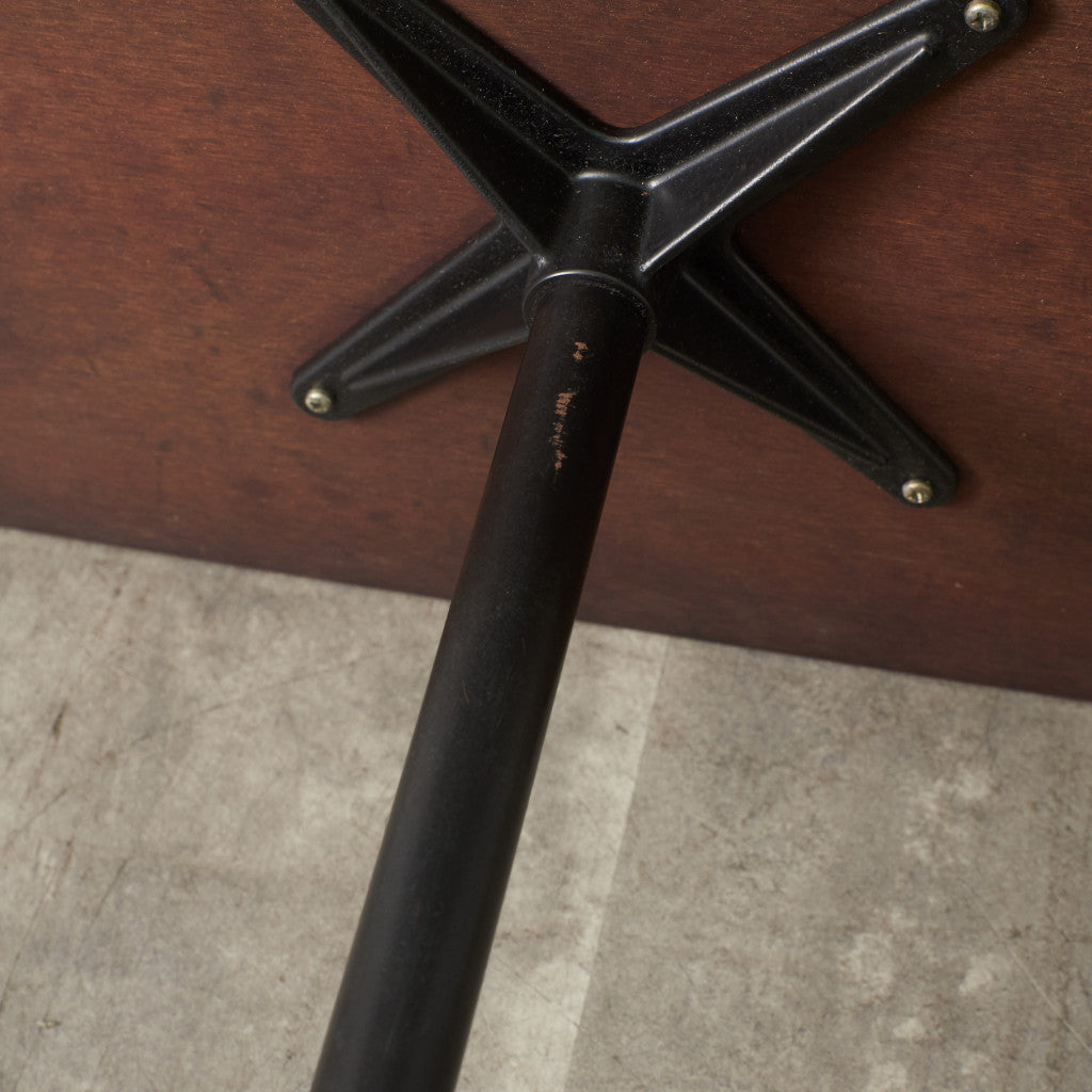 イームズ コントラクトベース テーブル