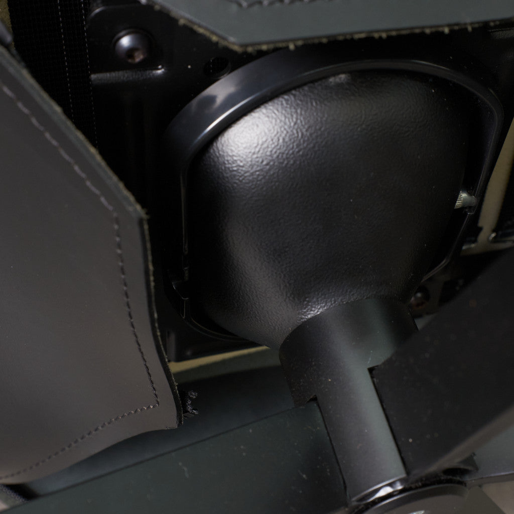 423 CAB ラウンジアームチェア