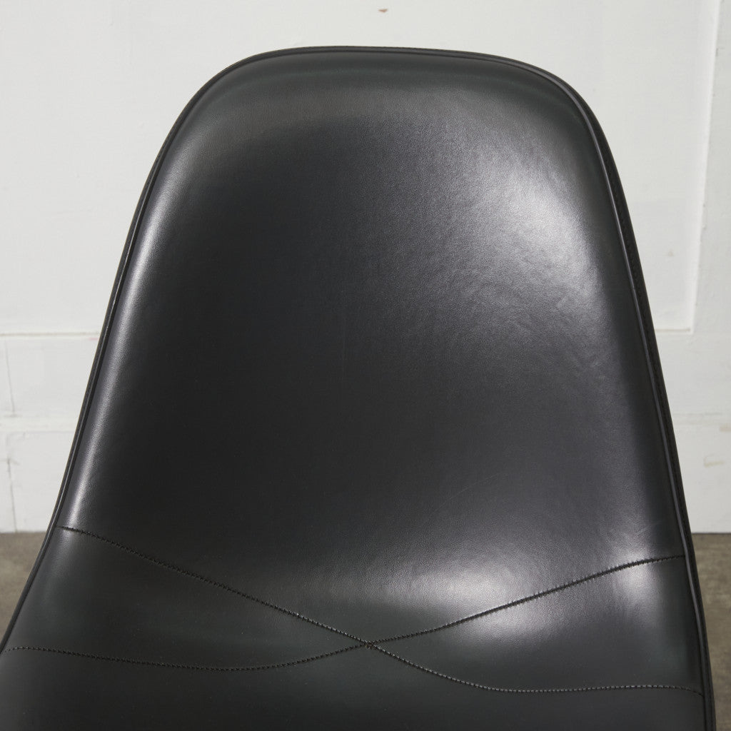 サイドシェルチェア スタッキングベース