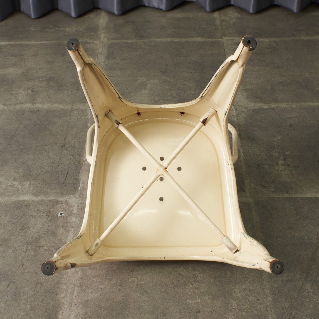 A-CHAIR