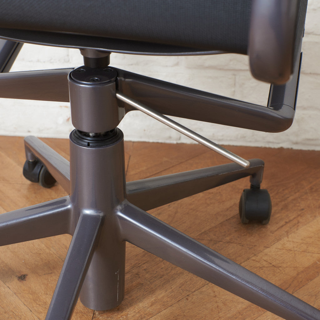 Alias ROLLINGFRAME キャスタースウィベルチェア