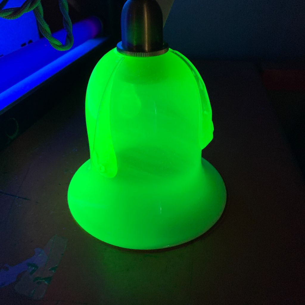 西欧アンティーク ヴァセリンガラス ペンダントライト