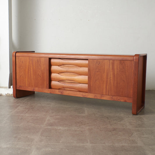 デンマーク ヴィンテージ サイドボード