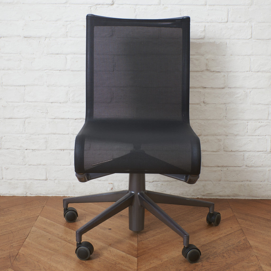 Alias ROLLINGFRAME キャスタースウィベルチェア