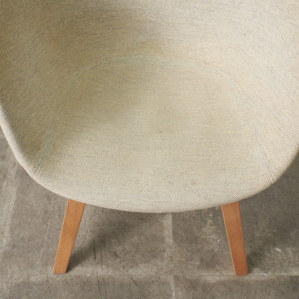 ABOUT A CHAIR アバウト ア チェア
