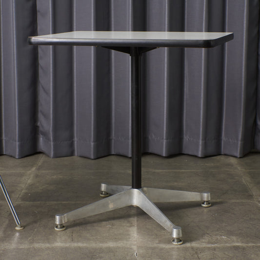 イームズ コントラクトベース テーブル