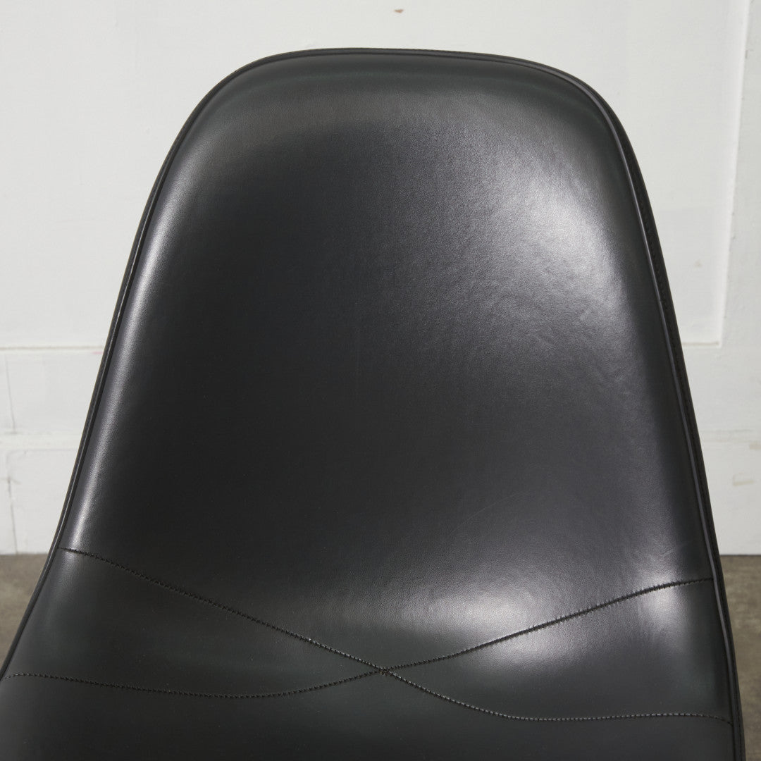 サイドシェルチェア スタッキングベース