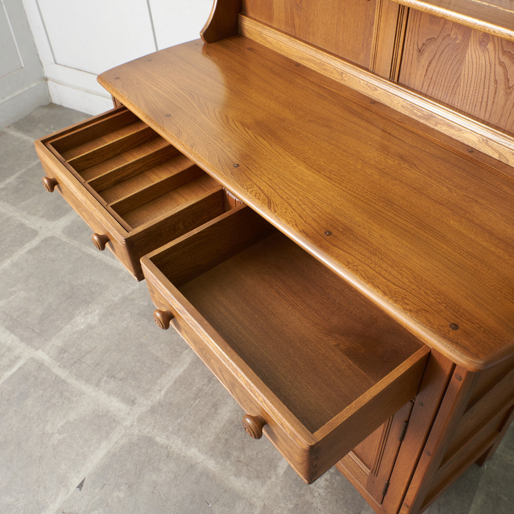 オールドコロニアル ウェルシュドレッサー